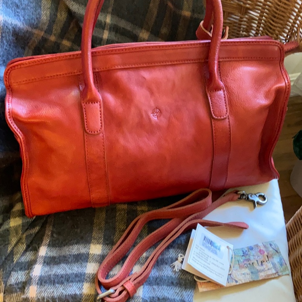 Santa Clara Leather Satchel Bag
Terra Cotta